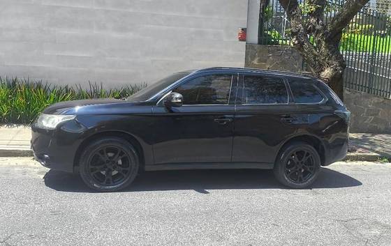 MITSUBISHI OUTLANDER 2.0 16V GASOLINA 4P AUTOMÁTICO